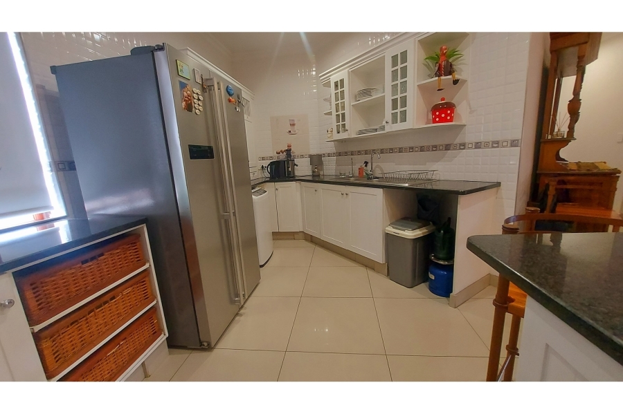 3 Bedroom Property for Sale in Meerhof North West